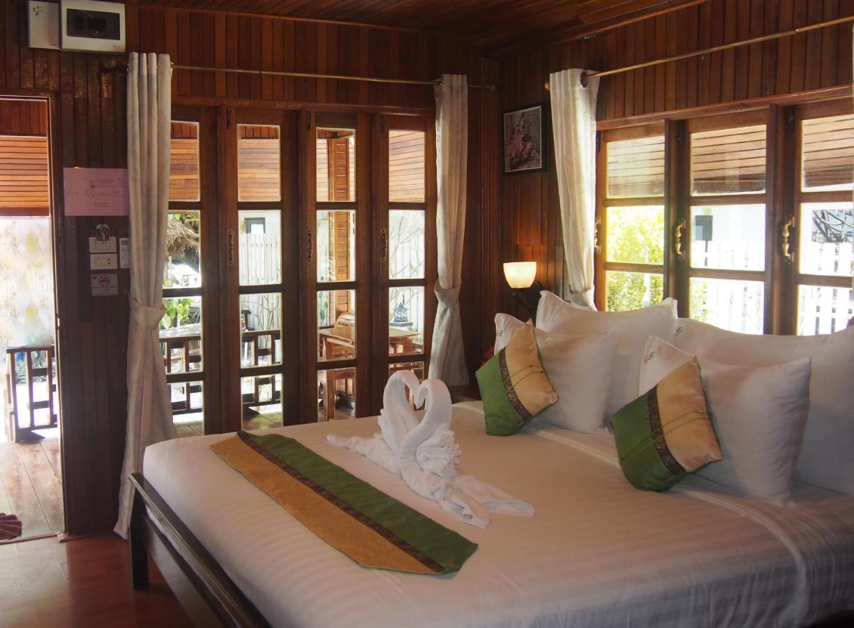 Chareena Beachside Koh Lipe Exterior foto